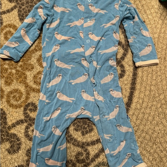Kickee Pants Aqua Seal Print Kids Footie - Picture 1 of 3